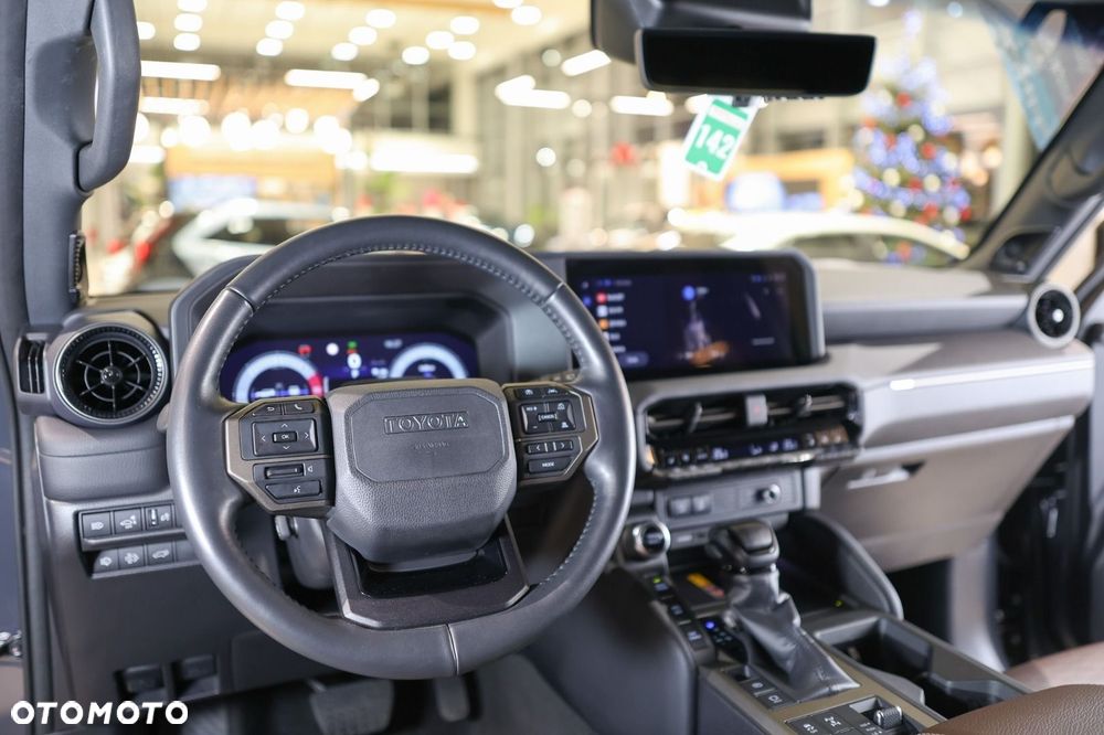 Toyota Land Cruiser - 14