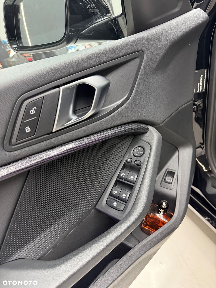 BMW Seria 1 118i Sport Line - 8
