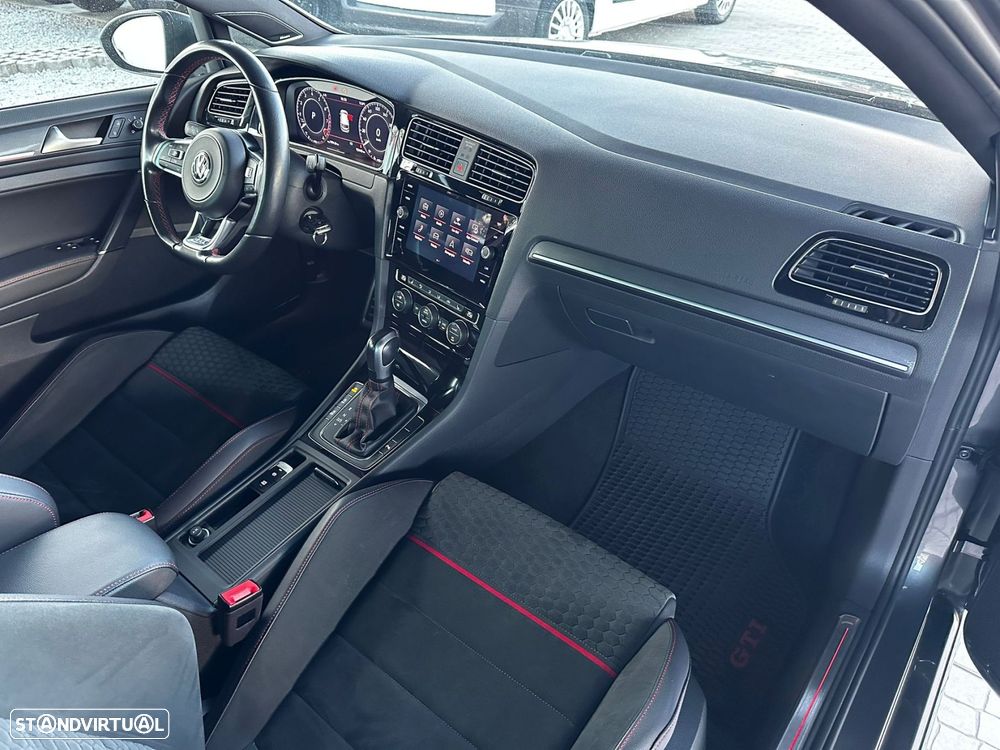 VW Golf 2.0 TSI GTI DSG Performance - 24