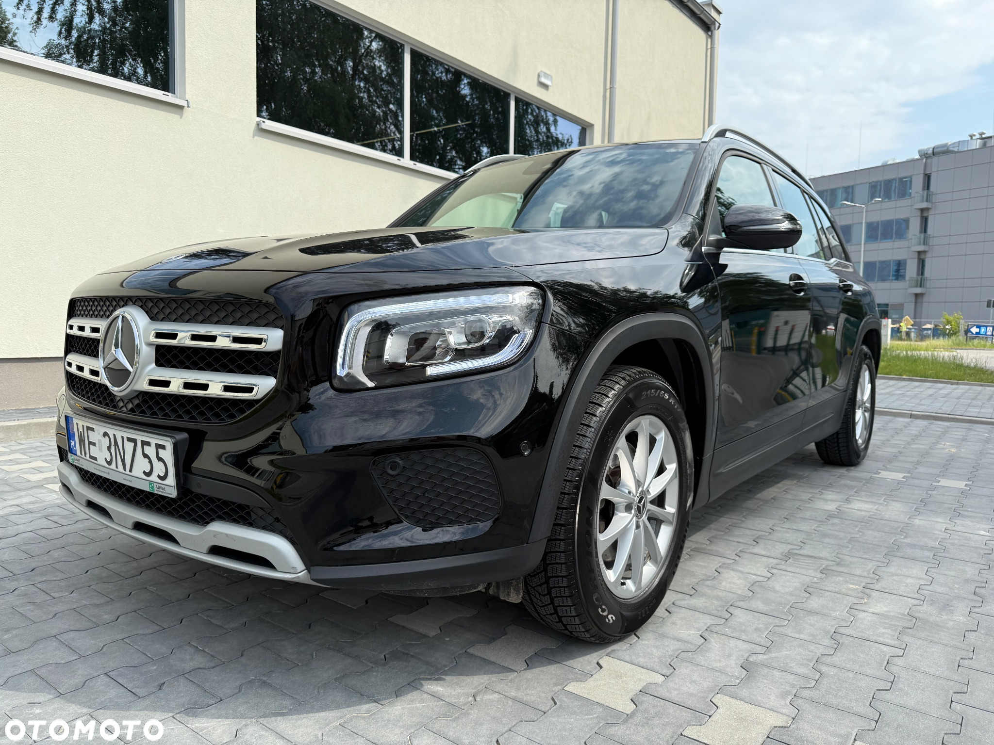 Mercedes-Benz GLB 200 7G-DCT - 3