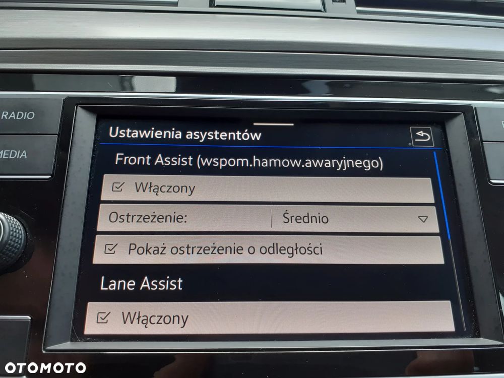 Volkswagen Passat - 18