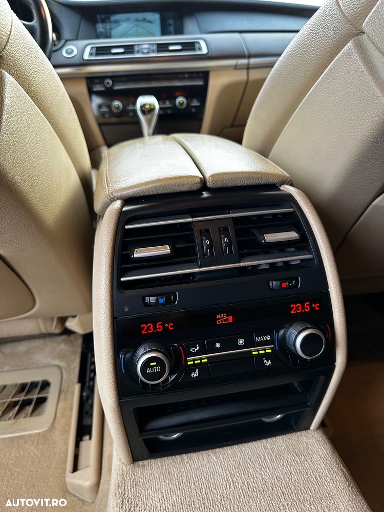 BMW Seria 7 740d xDrive - 18