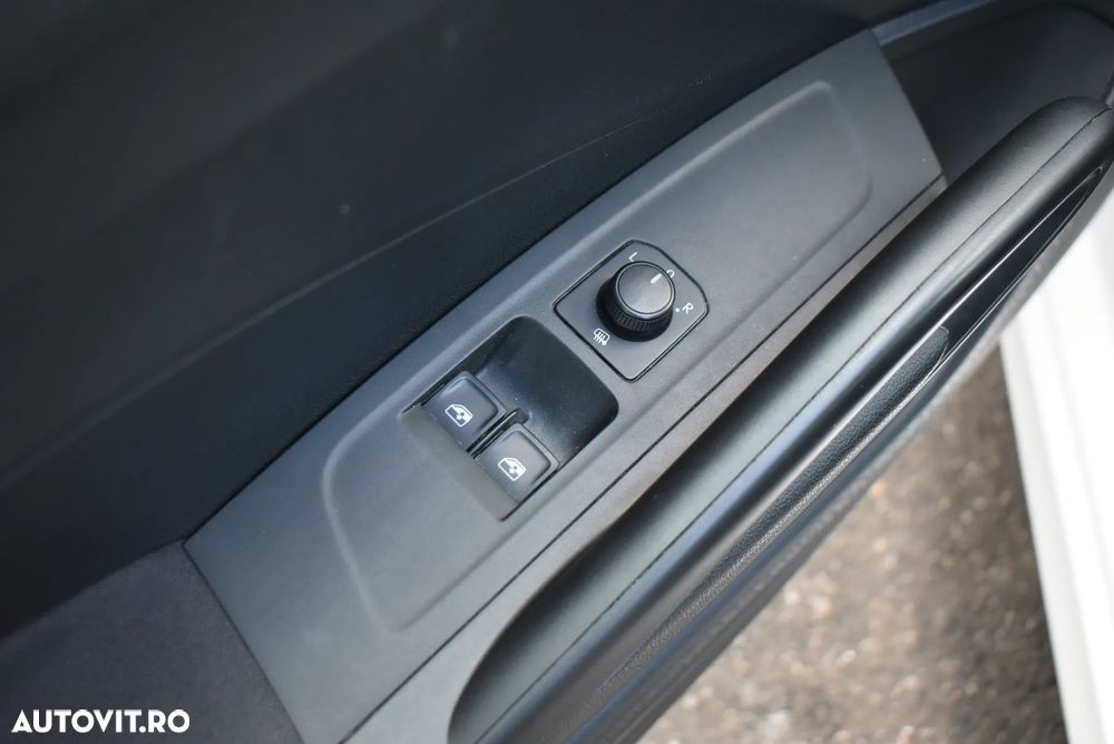 Skoda Fabia 1.0 TSI Ambition - 12