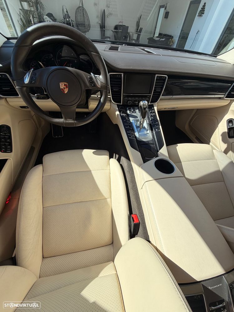 Porsche Panamera - 7