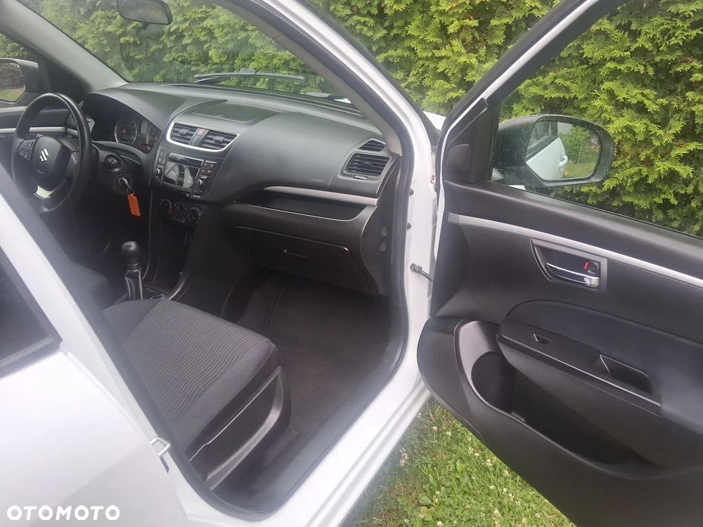 Suzuki Swift - 22