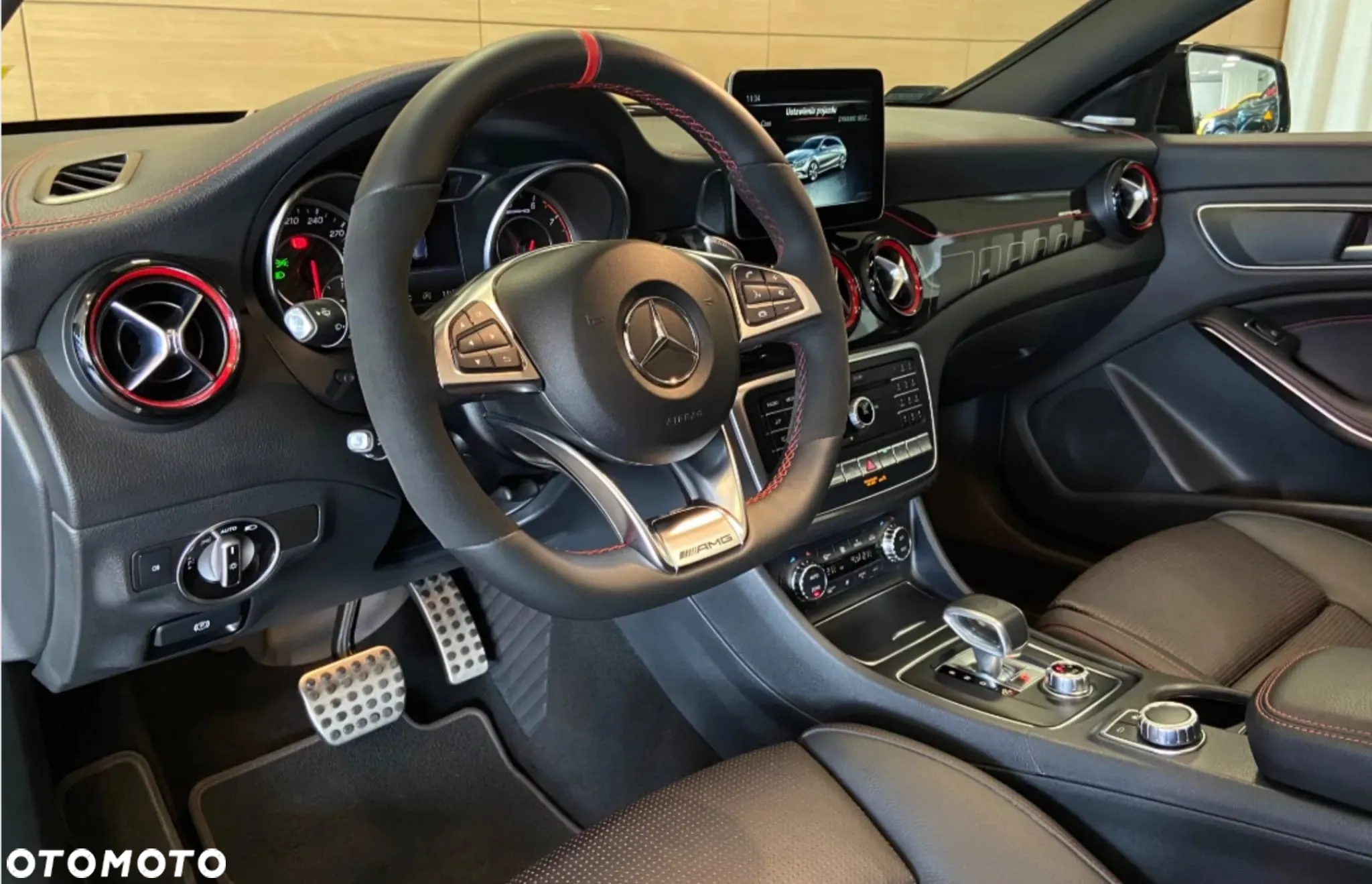 Mercedes-Benz CLA AMG 45 4-Matic - 15