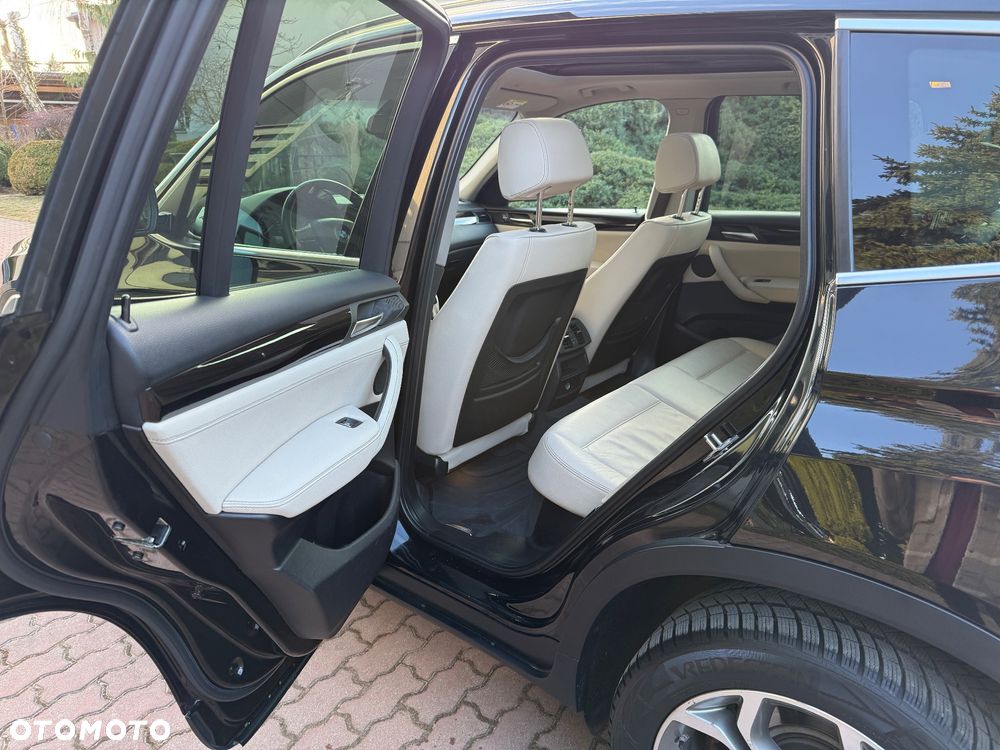 BMW X3 xDrive20d xLine - 12