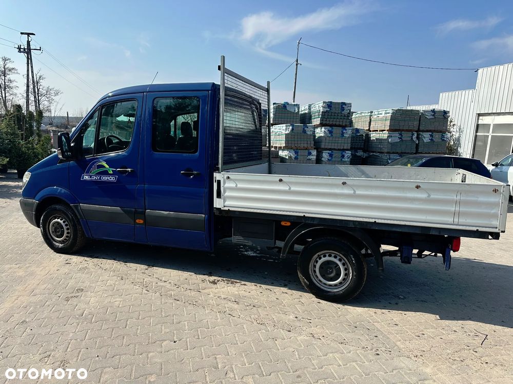 Mercedes-Benz Sprinter - 2