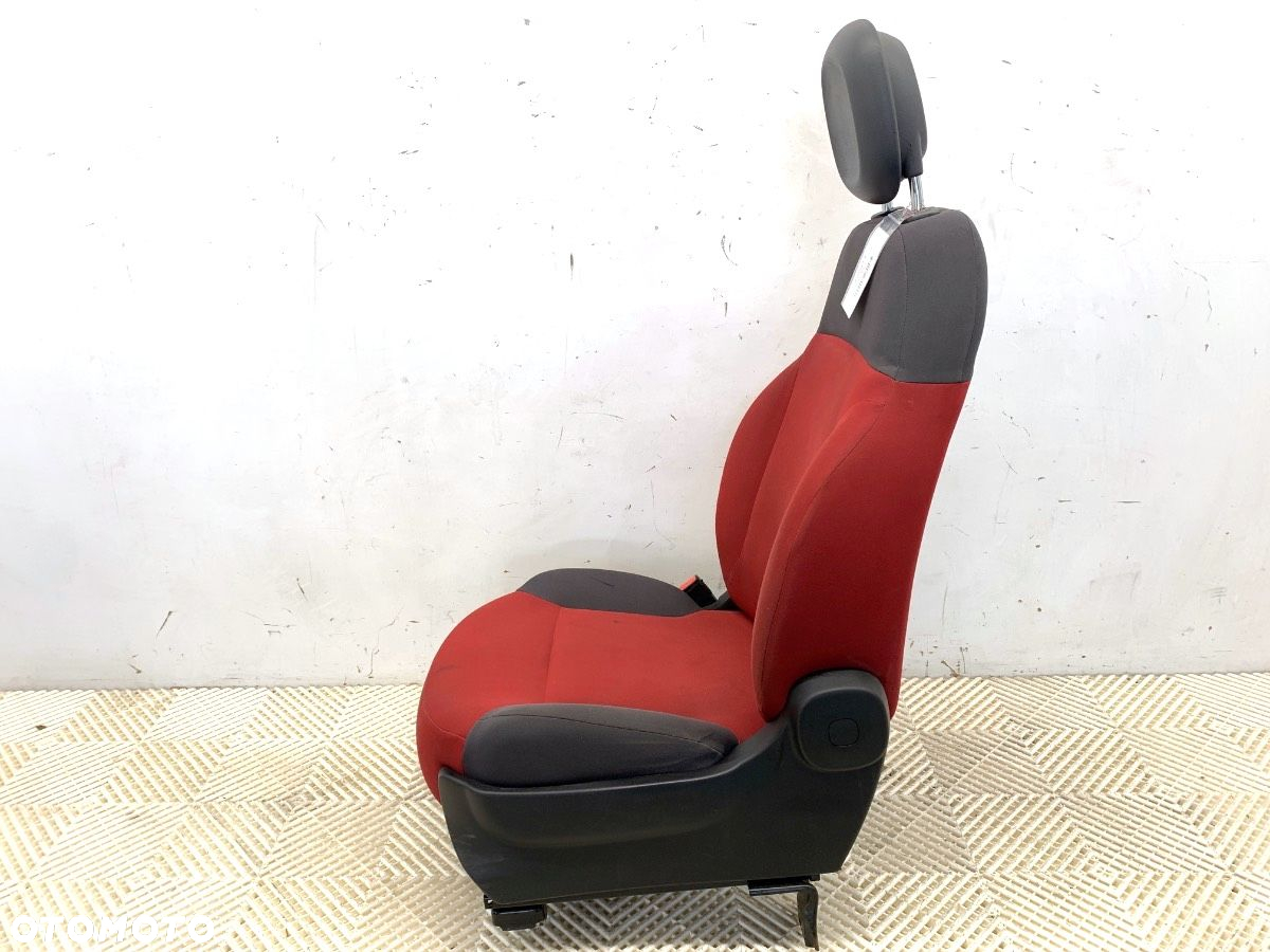 FOTEL LEWY PRZÓD - 254.00 PLN - FIAT PANDA (312_, 319_) 2012 - 2022 1.2 (312PXA1A) 51 kW [69 KM] - 8