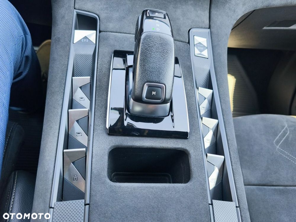 DS Automobiles DS 7 Crossback - 38