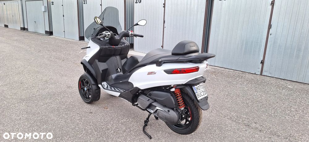 Piaggio MP-3 - 4