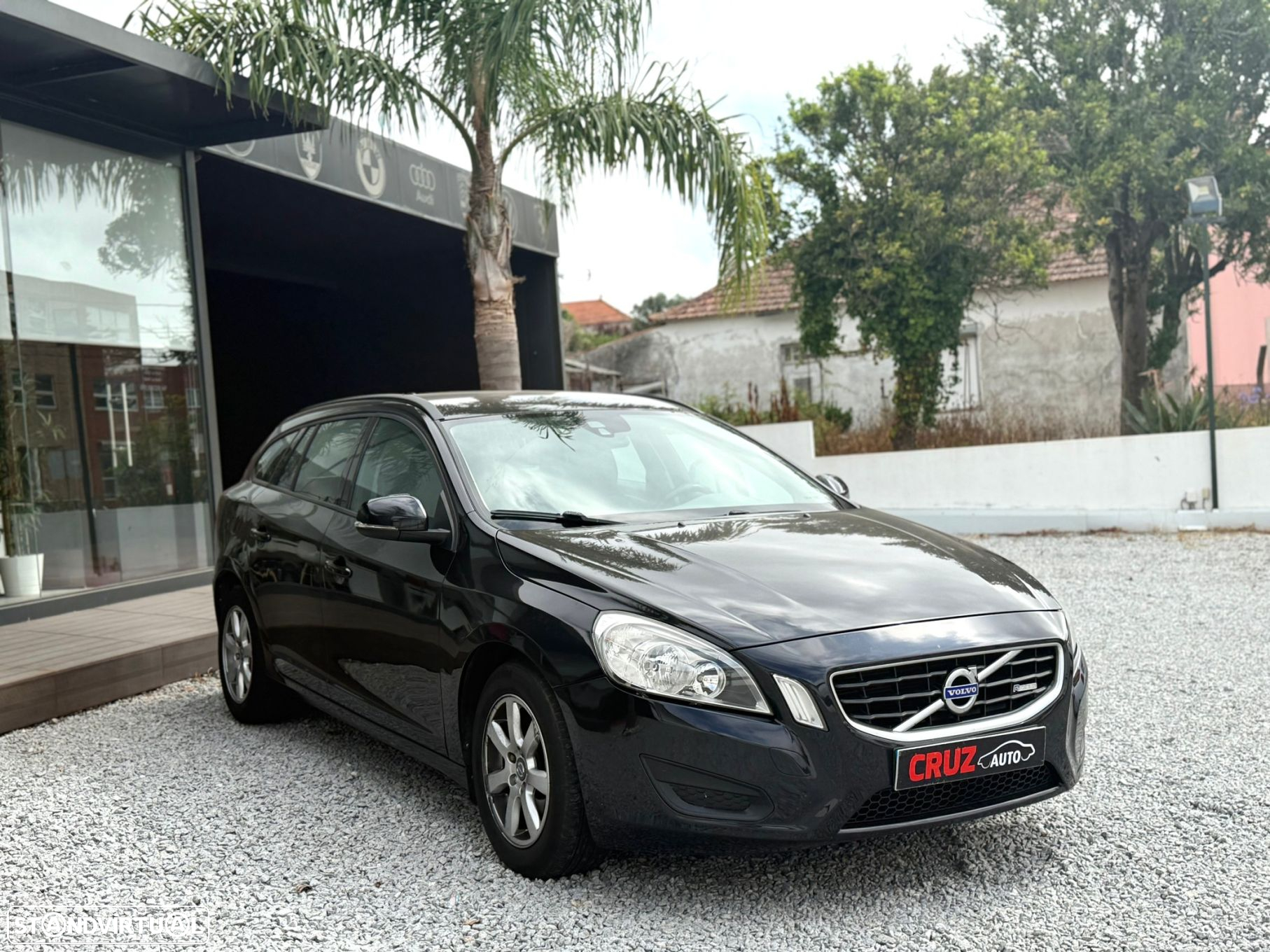 Volvo V60 1.6 D2 Drive Kinetic Start/Stop - 3