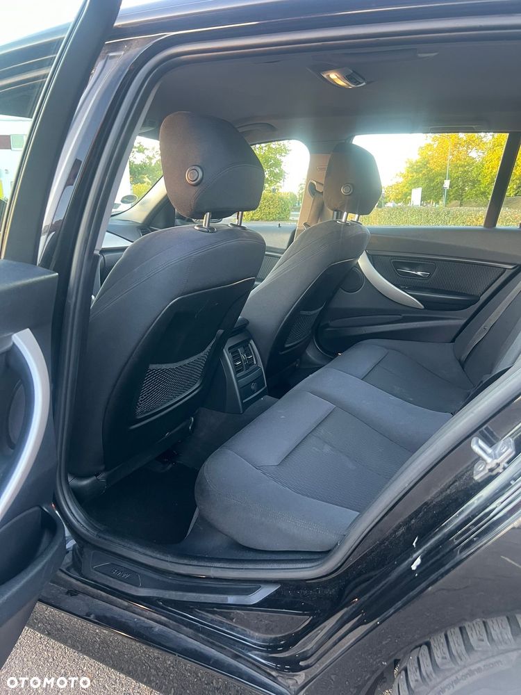 BMW Seria 3 318d - 6