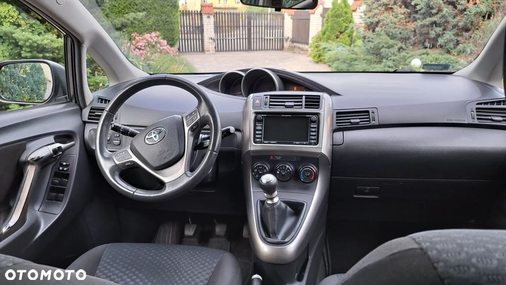Toyota Verso - 8