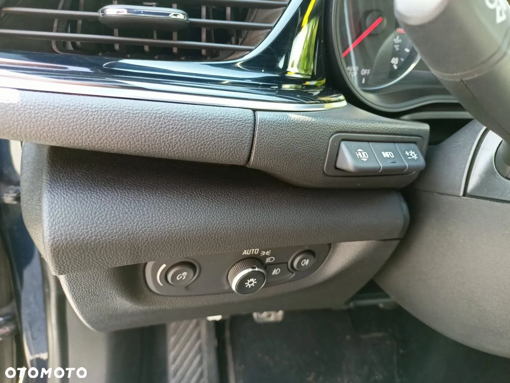 Opel Insignia - 21