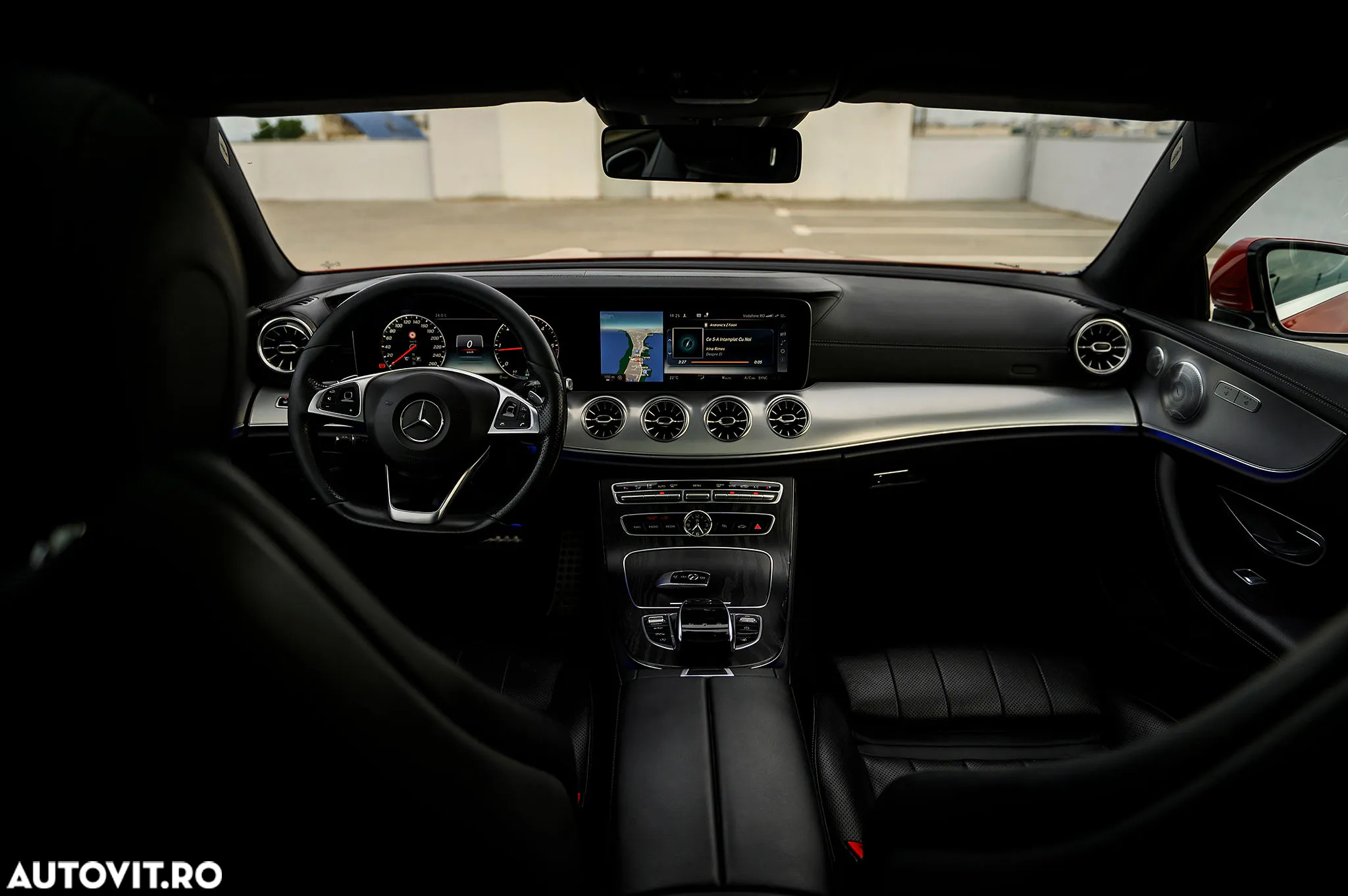 Mercedes-Benz E 220 d Coupe 9G-TRONIC AMG Line - 25