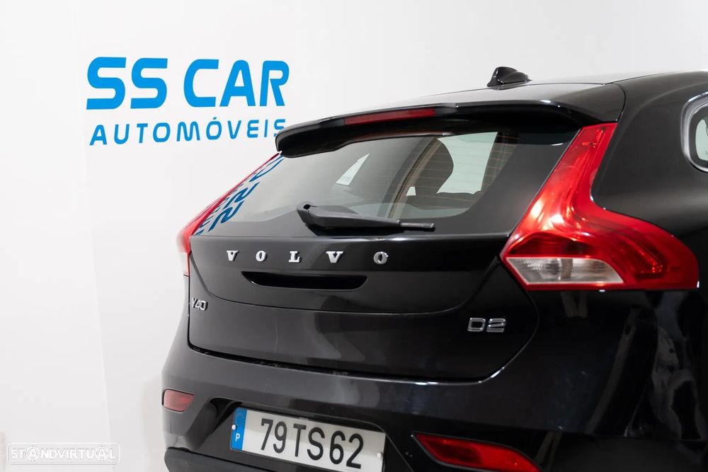 Volvo V40 Cross Country 2.0 D2 Momentum Geartronic - 8