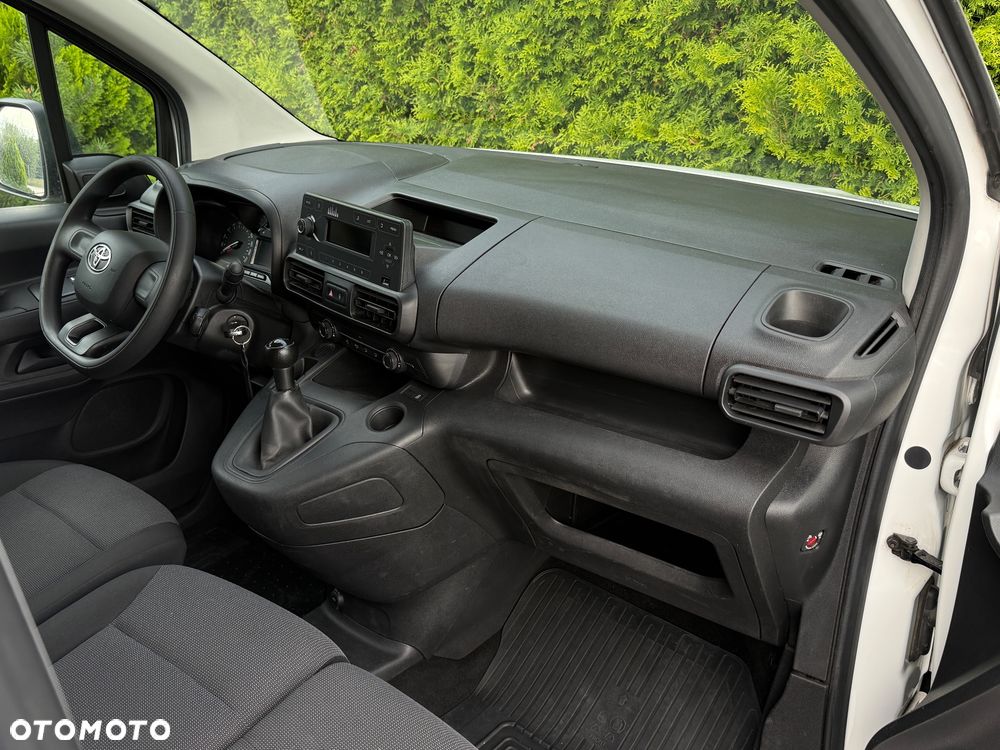 Toyota Proace City - 8
