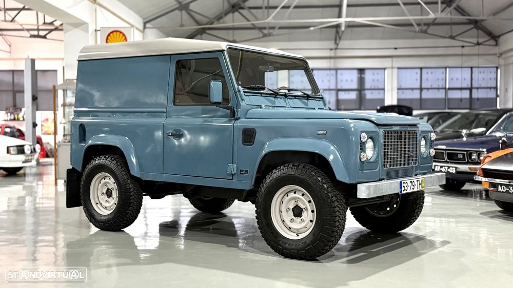 Land Rover 90 - 1