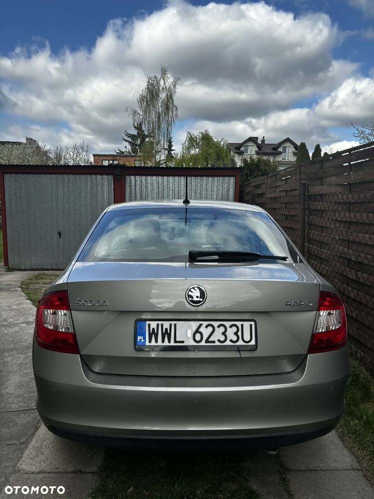 Skoda RAPID 1.6 TDI DPF Ambition - 4