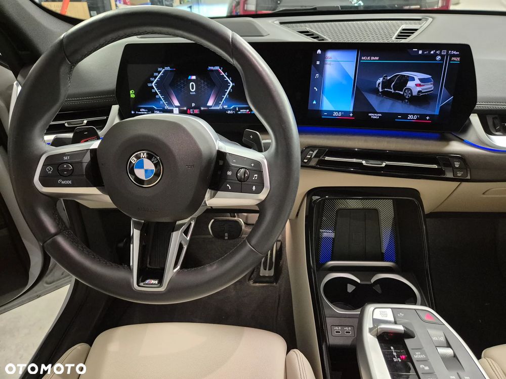 BMW X1 - 32