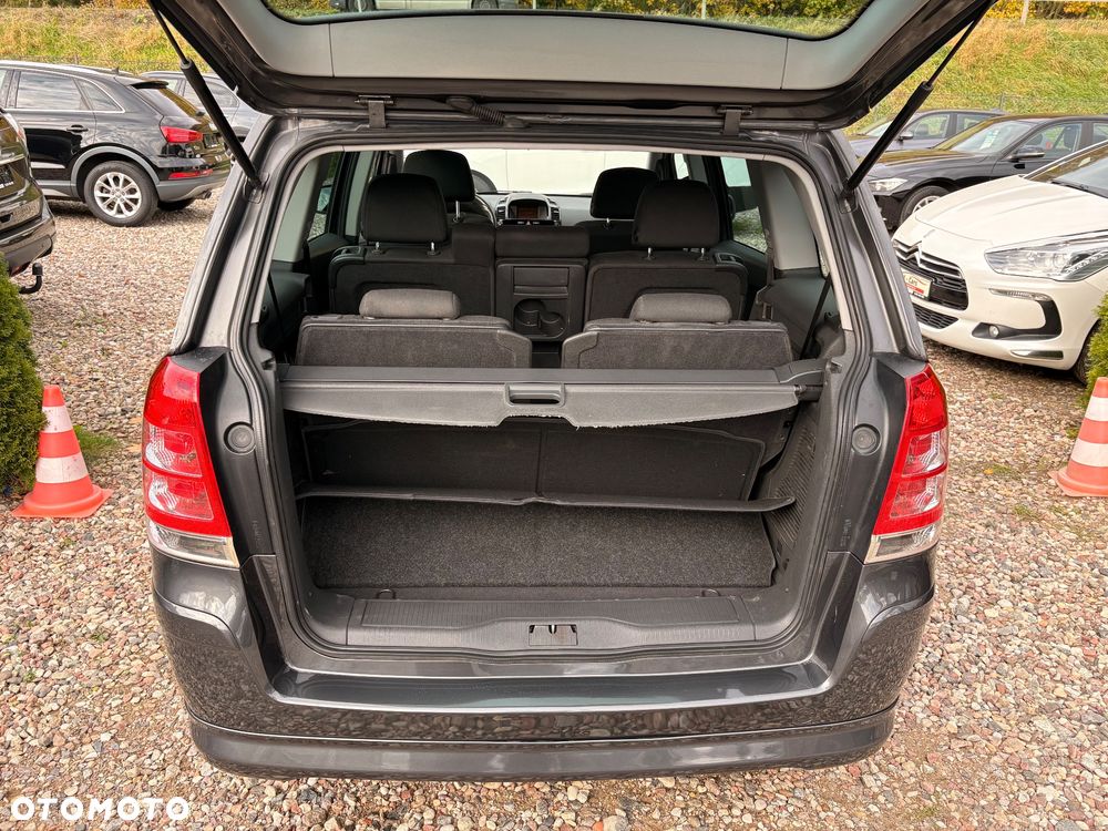 Opel Zafira 1.8 Sport - 24
