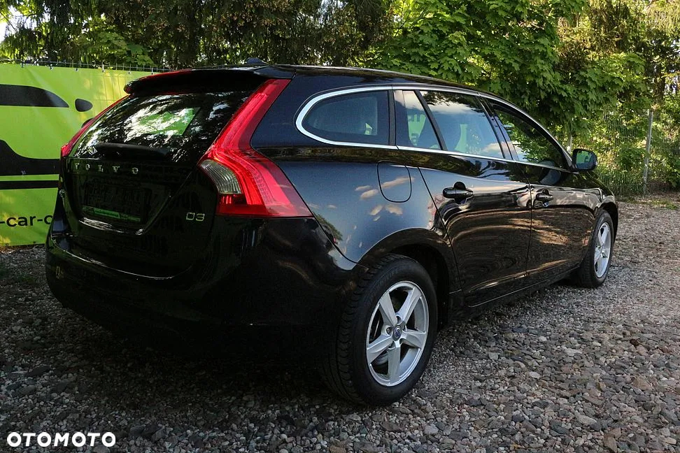 Volvo V60 D3 Geartronic Momentum - 8
