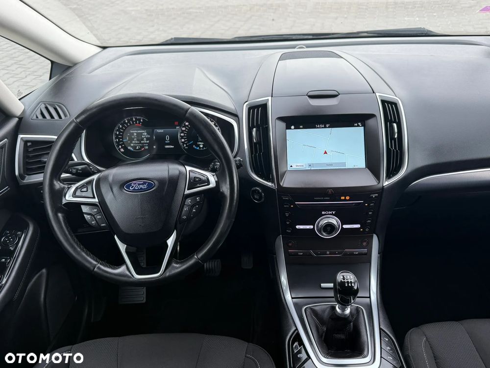 Ford S-Max 2.0 TDCi Titanium - 35