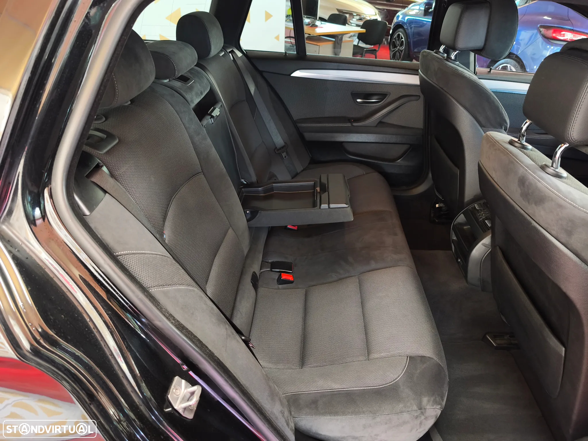 BMW 520 d Pack M - 32