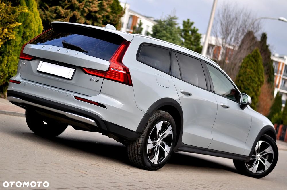 Volvo V60 Cross Country B4 D AWD Plus - 5