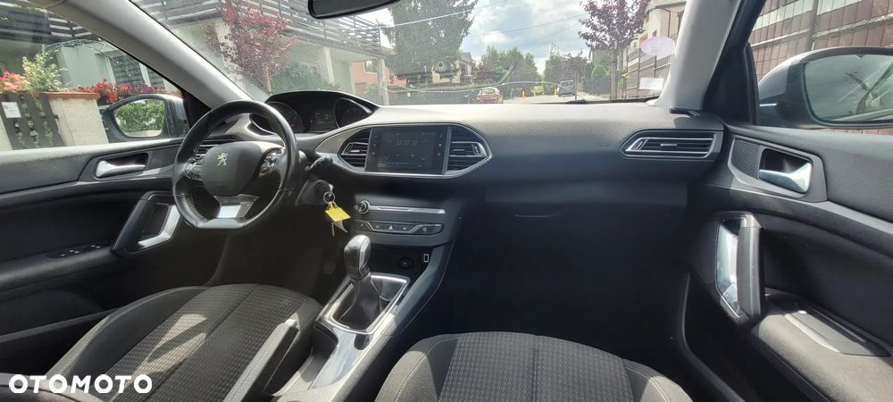 Peugeot 308 PureTech 130 GPF Stop & Start Active - 8