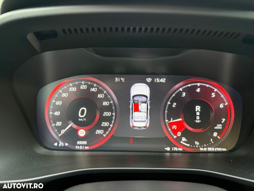 Volvo XC 40 T2 AT8 Momentum - 22