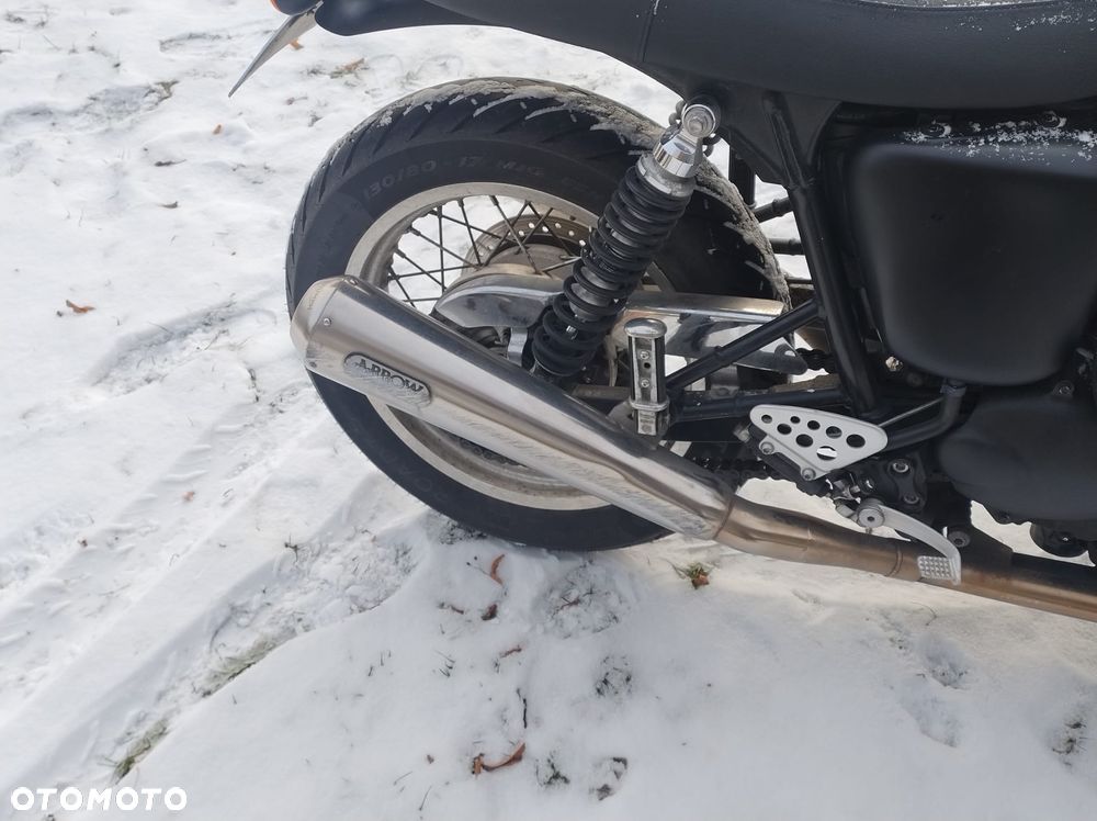 Triumph Thruxton - 16