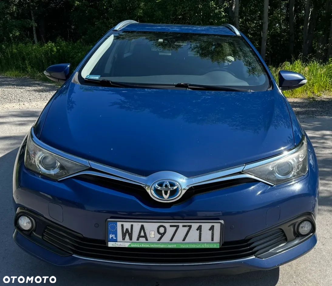 Toyota Auris Hybrid 135 Premium - 1