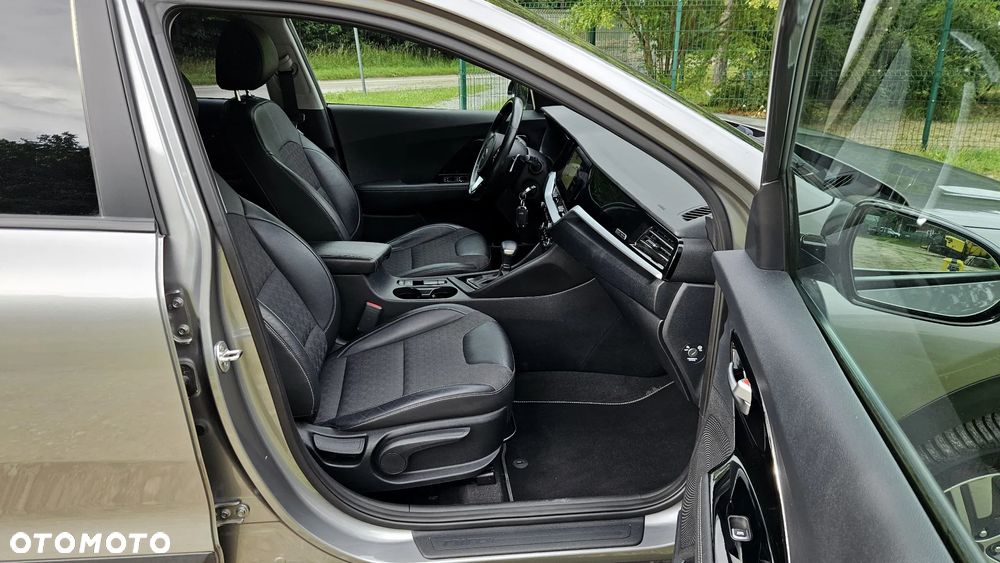 Kia Niro 1.6 GDI 2WD Edition 7 - 38