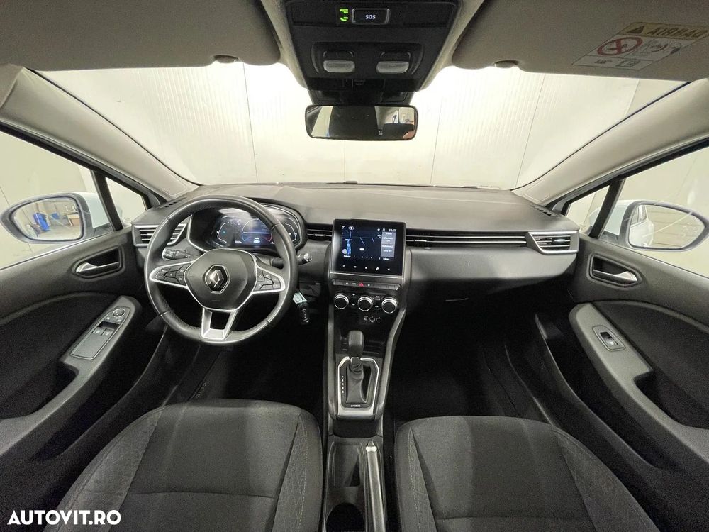 Renault Clio E-TECH 140 BUSINESS EDITION - 8