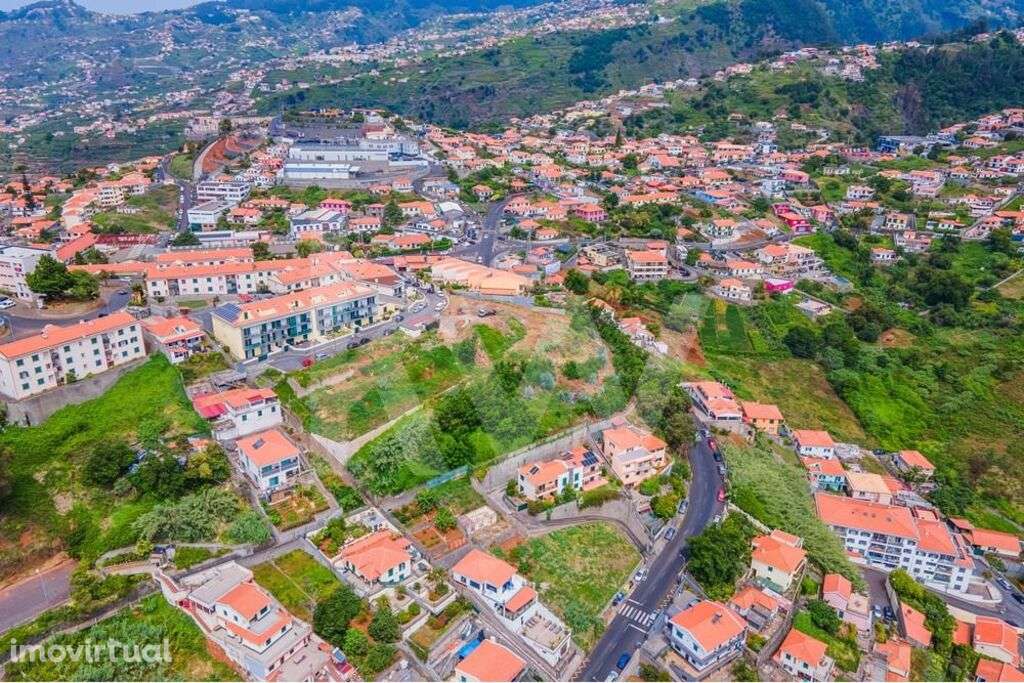 Lote de terreno com 1350m2, localizado no Funchal,  Santo António | Co - Grande imagem: 4/18