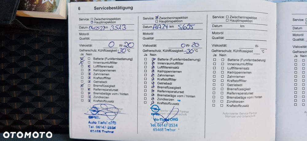 Opel Crossland X 1.2 T Design Line S&S - 38