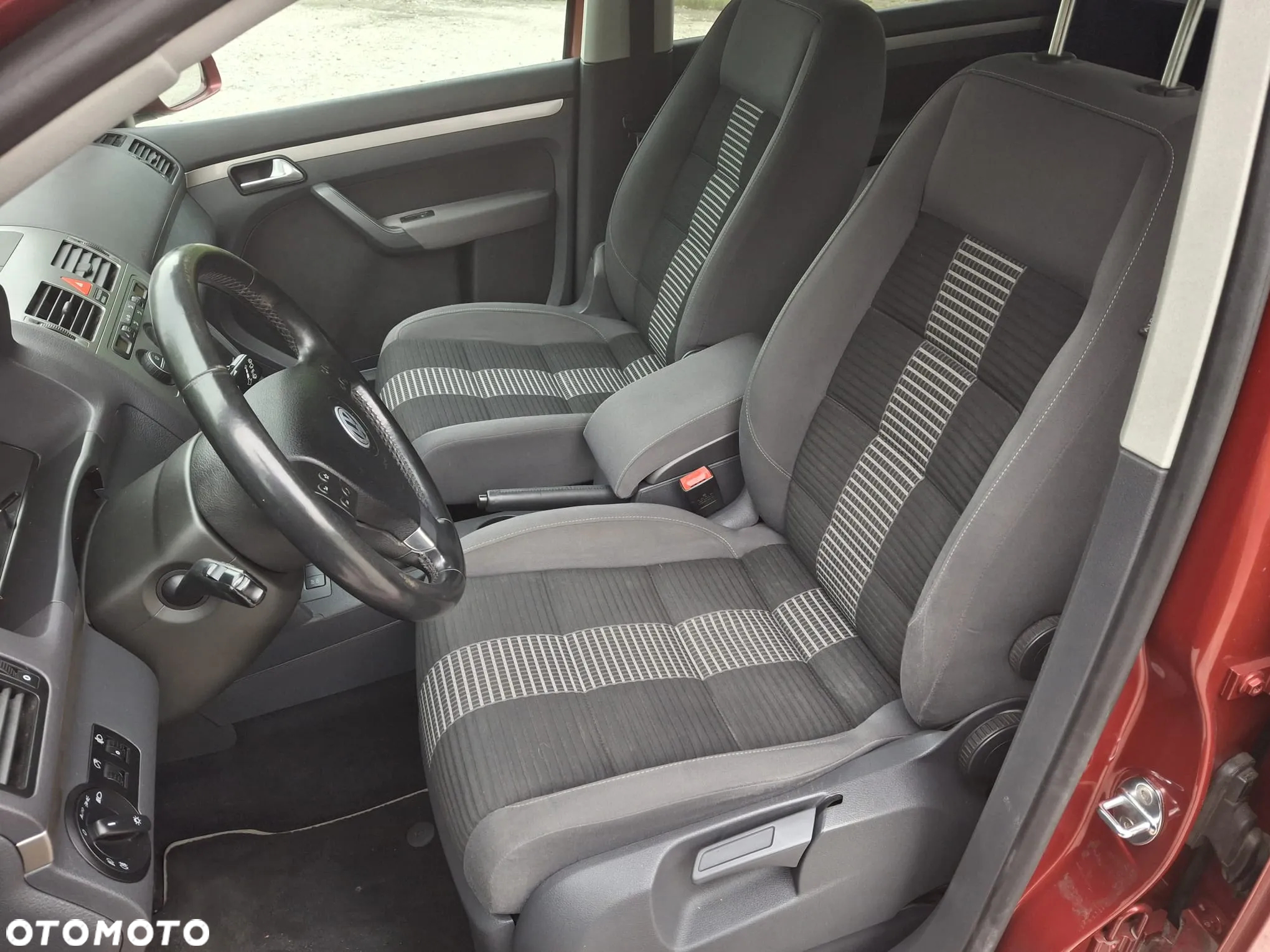 Volkswagen Touran 1.4 TSI United - 21