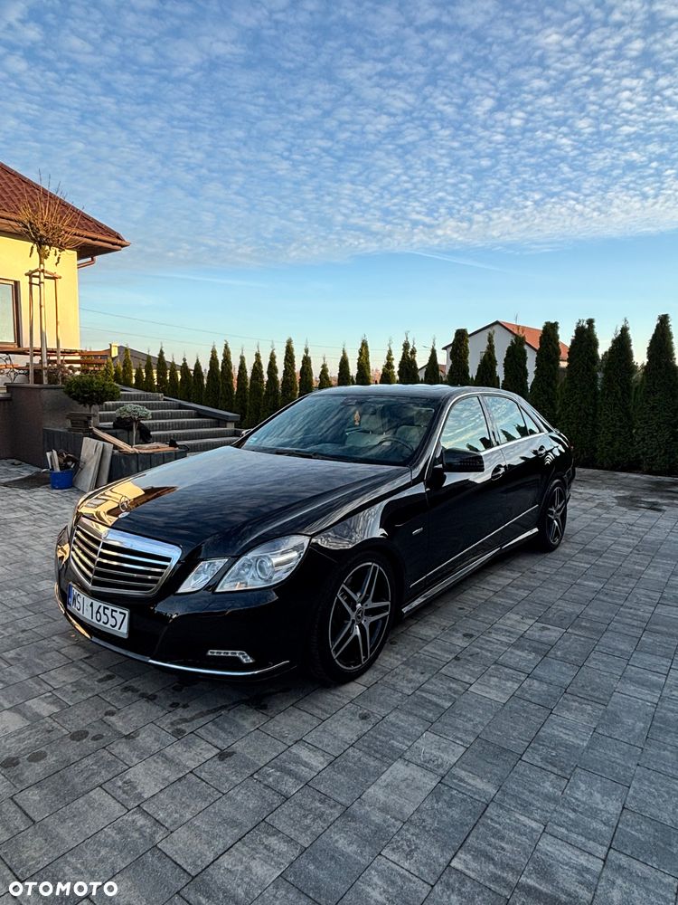 Mercedes-Benz Klasa E 350 CDI BlueEff Avantgarde - 32
