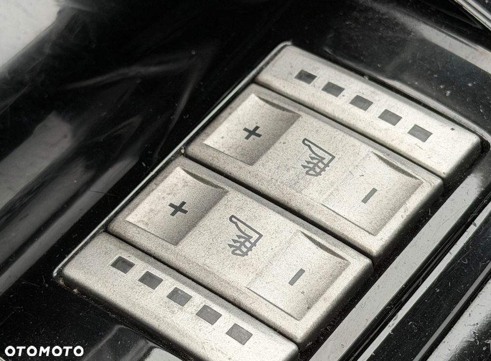 Ford S-Max 2.0 TDCi Titanium - 25