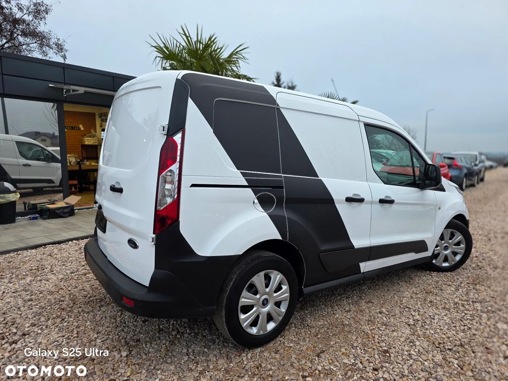 Ford Transit Connect - 10