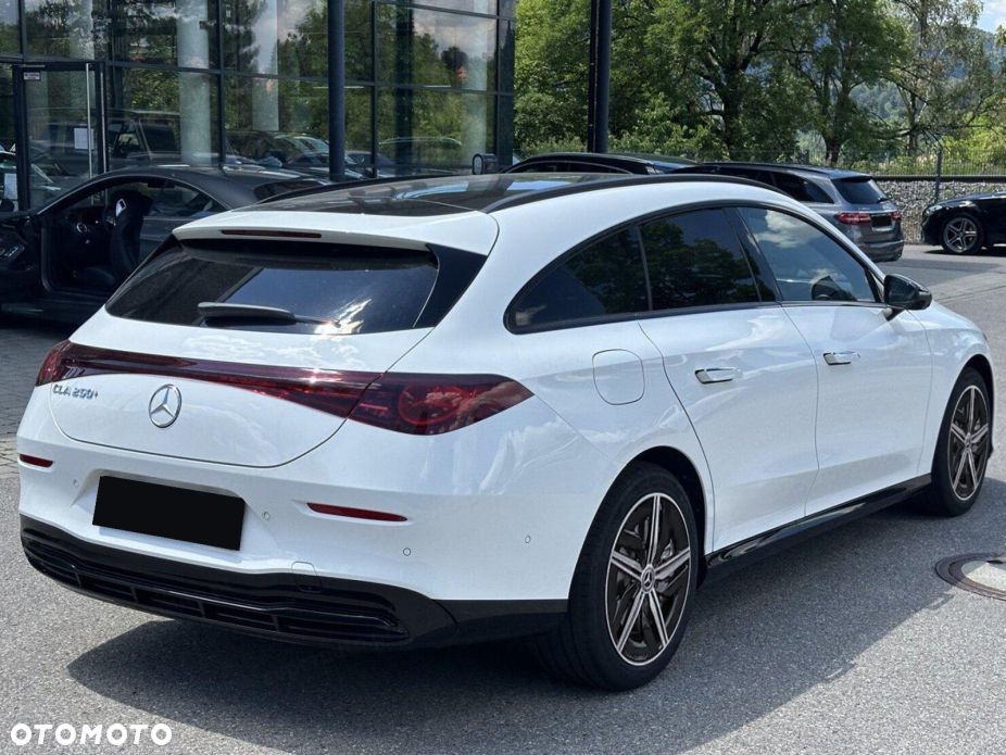Mercedes-Benz CLA - 5