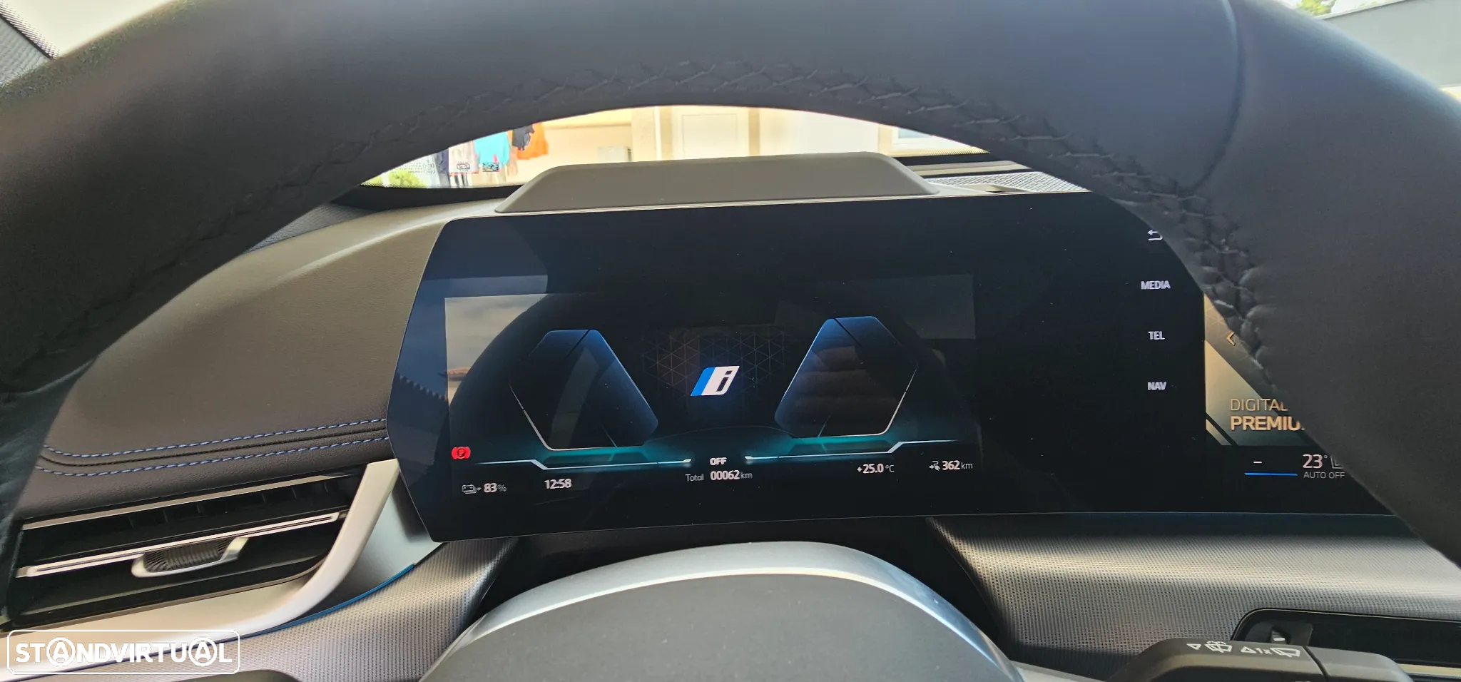 BMW iX1 eDrive20 Pack Desportivo M Pro - 4
