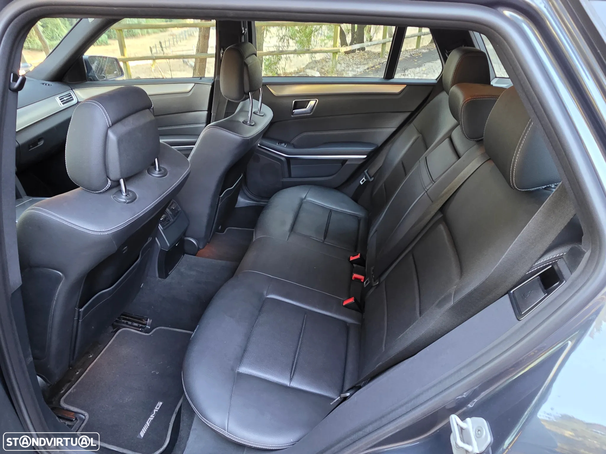 Mercedes-Benz E 300 Bluetec Hybrid Avantgarde - 4