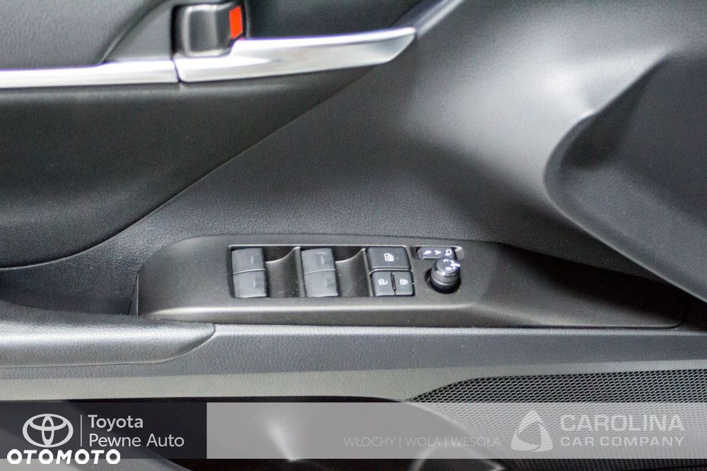Toyota Camry 2.5 Hybrid Comfort CVT - 8