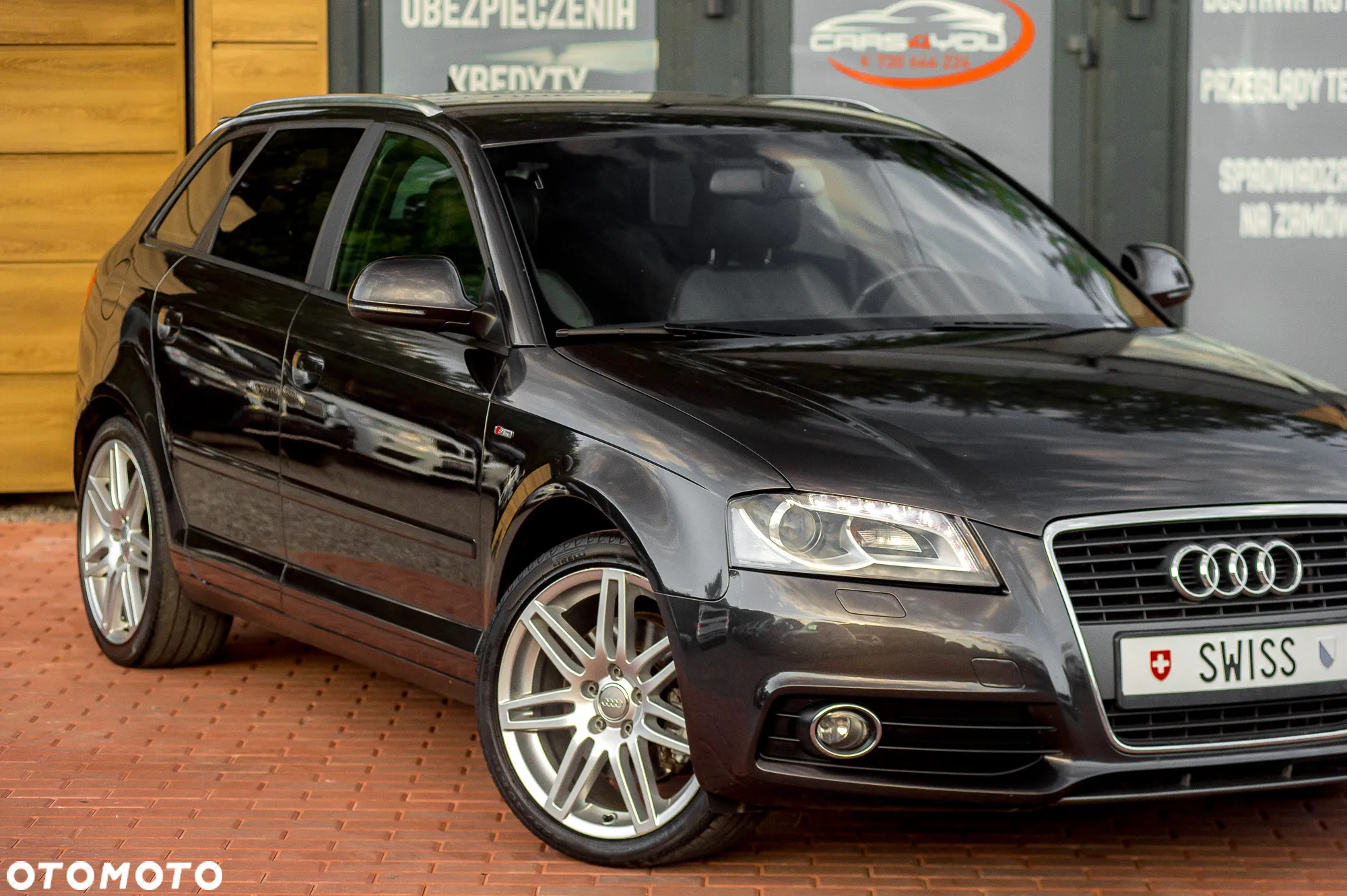 Audi A3 2.0 TFSI Sportback quattro S tronic S line Sportpaket - 2
