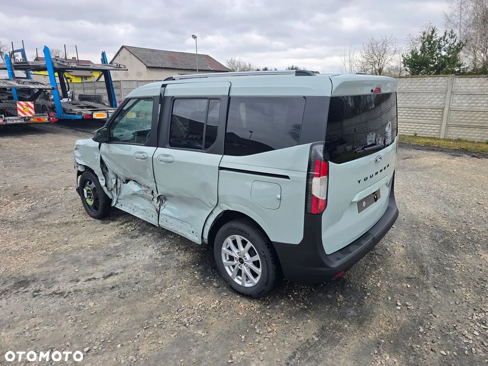 Ford Tourneo Courier ver-1-0-ecoboost-trend - 9