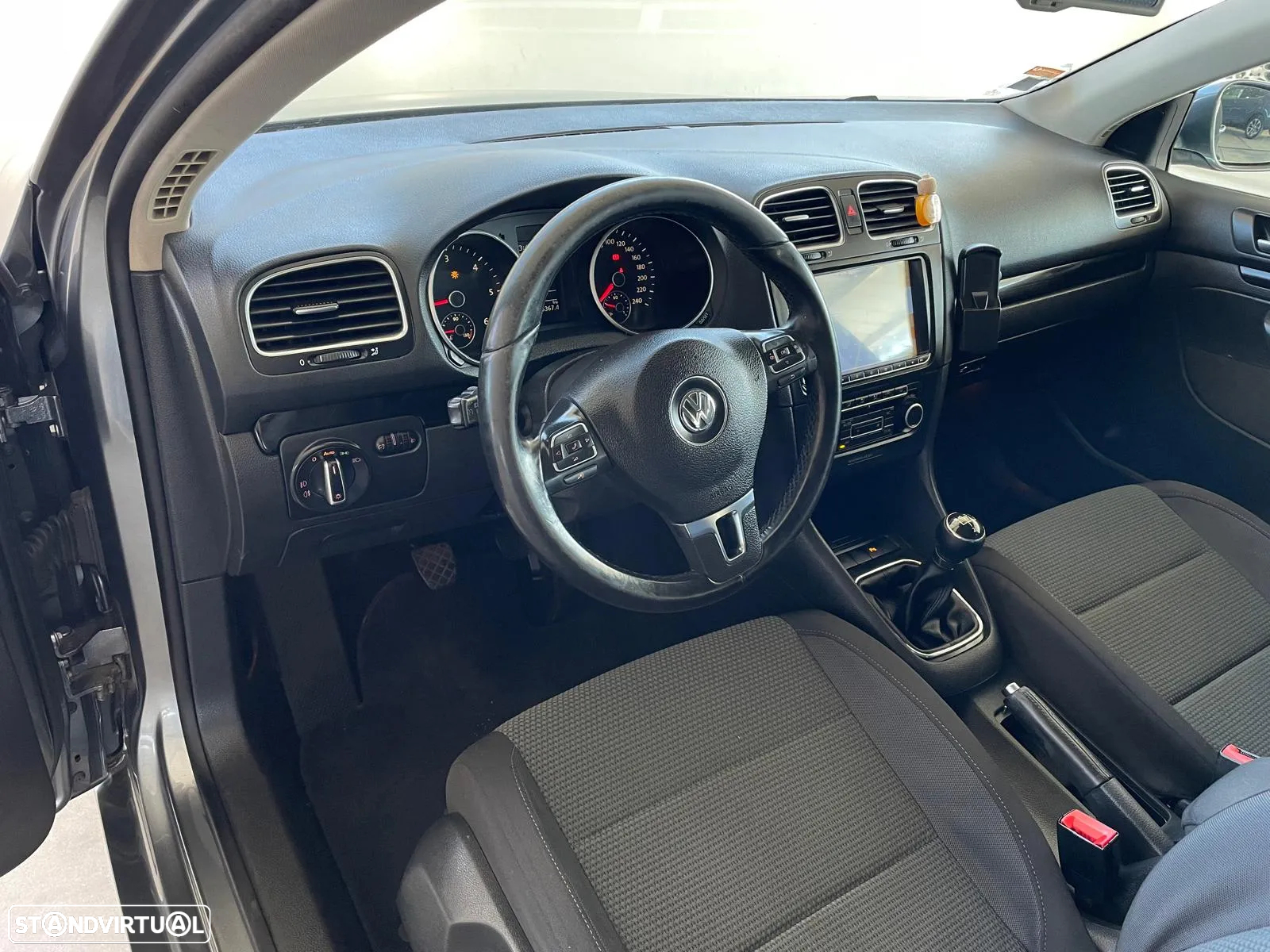 VW Golf Variant 1.6 TDi Confortline - 10