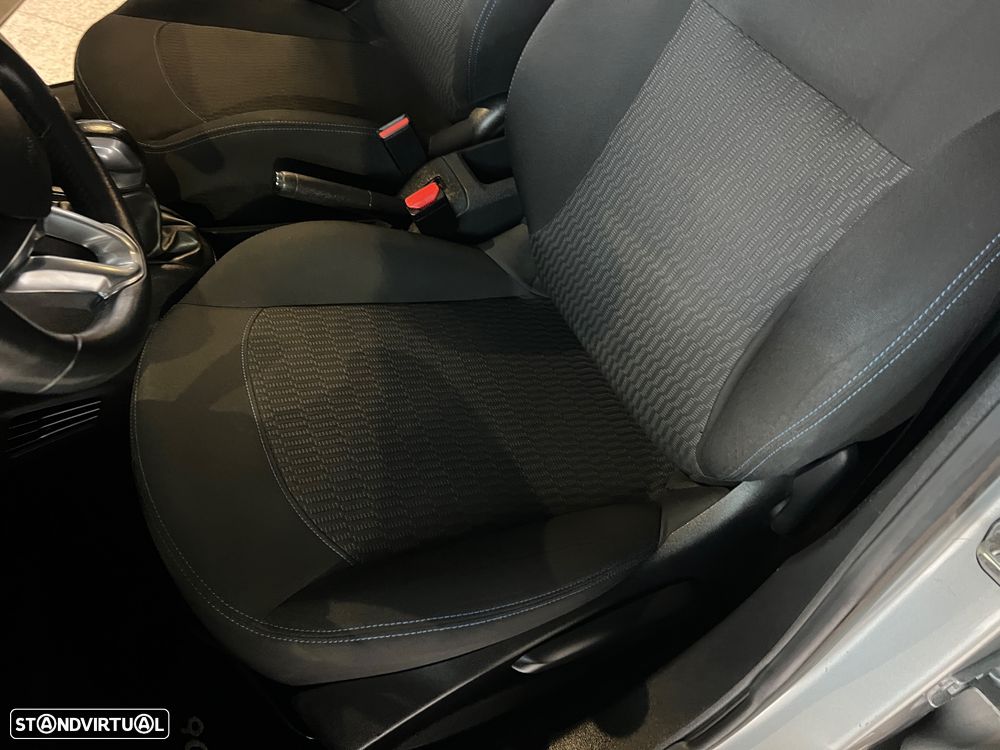 Peugeot 208 1.2 PureTech Style - 34